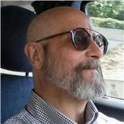 Docente liceale di ruolo impartisce lezioni private di filosofia e storia, individuali o di gruppo, nonché lezioni di logica per i test universitari